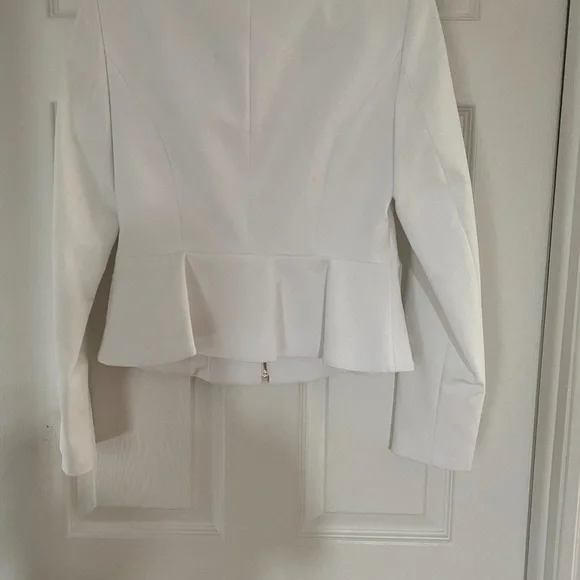 Blazer - Picture 2 of 3